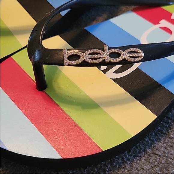 Bebe pave’ striped colorful flip flops NWOT - Picture 2 of 5